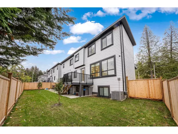 Surrey, BC V3V0E3,12671 106A AVENUE
