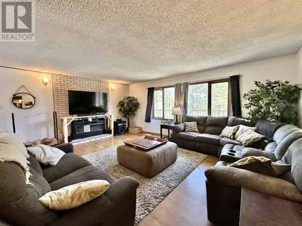 Valemount, BC V0E2Z0,1505 S 5 HIGHWAY