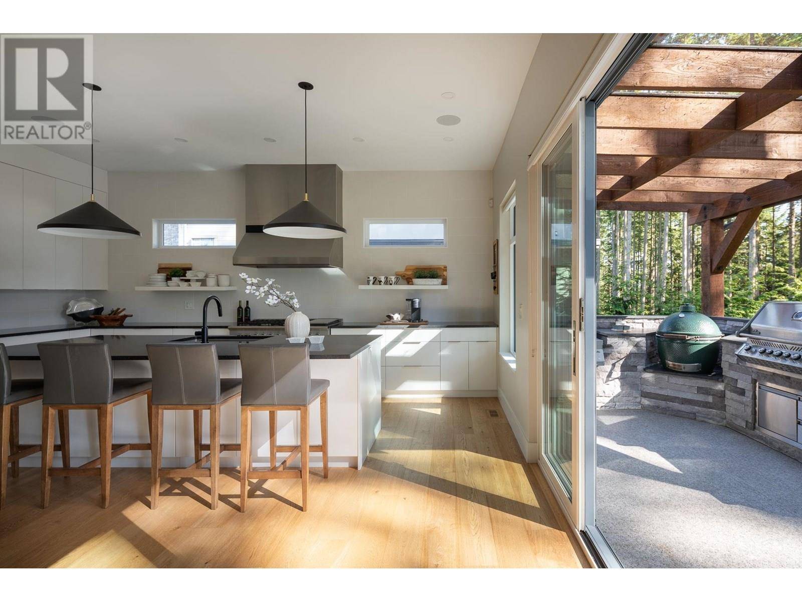 Anmore, BC V3H0A3,1510 CRYSTAL CREEK DRIVE