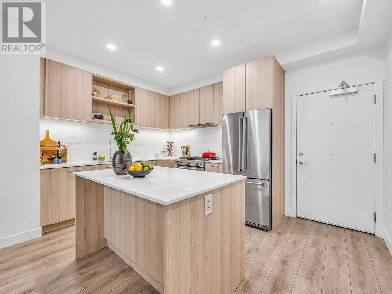 Coquitlam, BC V3J0L7,735 ANSKAR CT #218