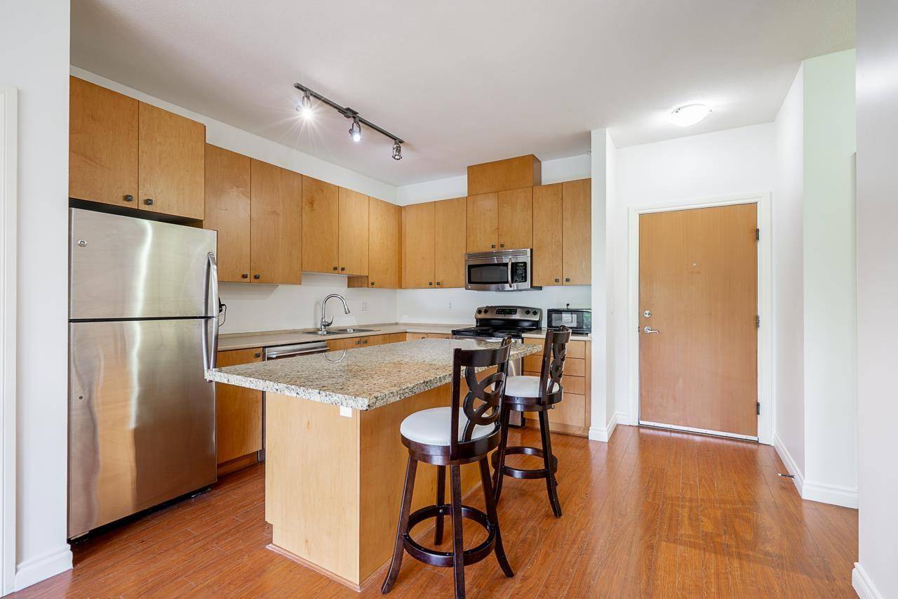 Surrey, BC V4N5X7,8717 160 #509