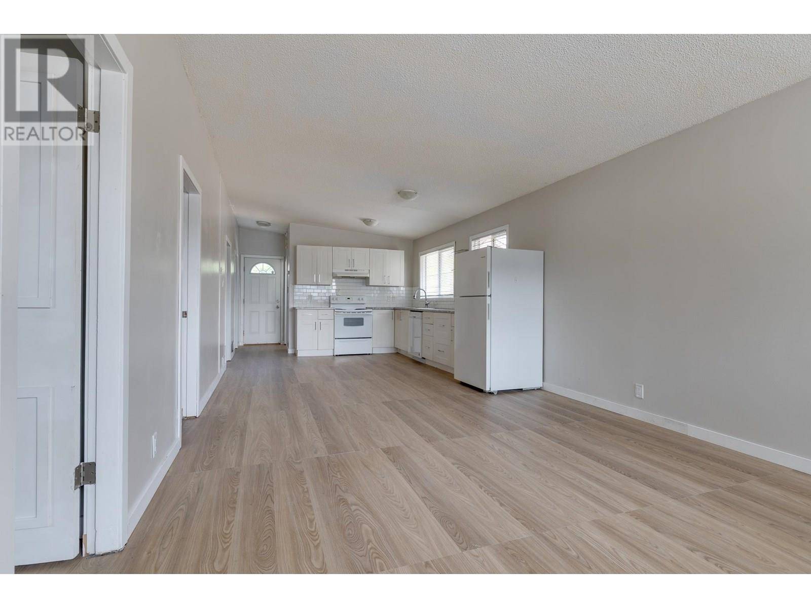 Prince George, BC V2M2N8,545 EWERT STREET