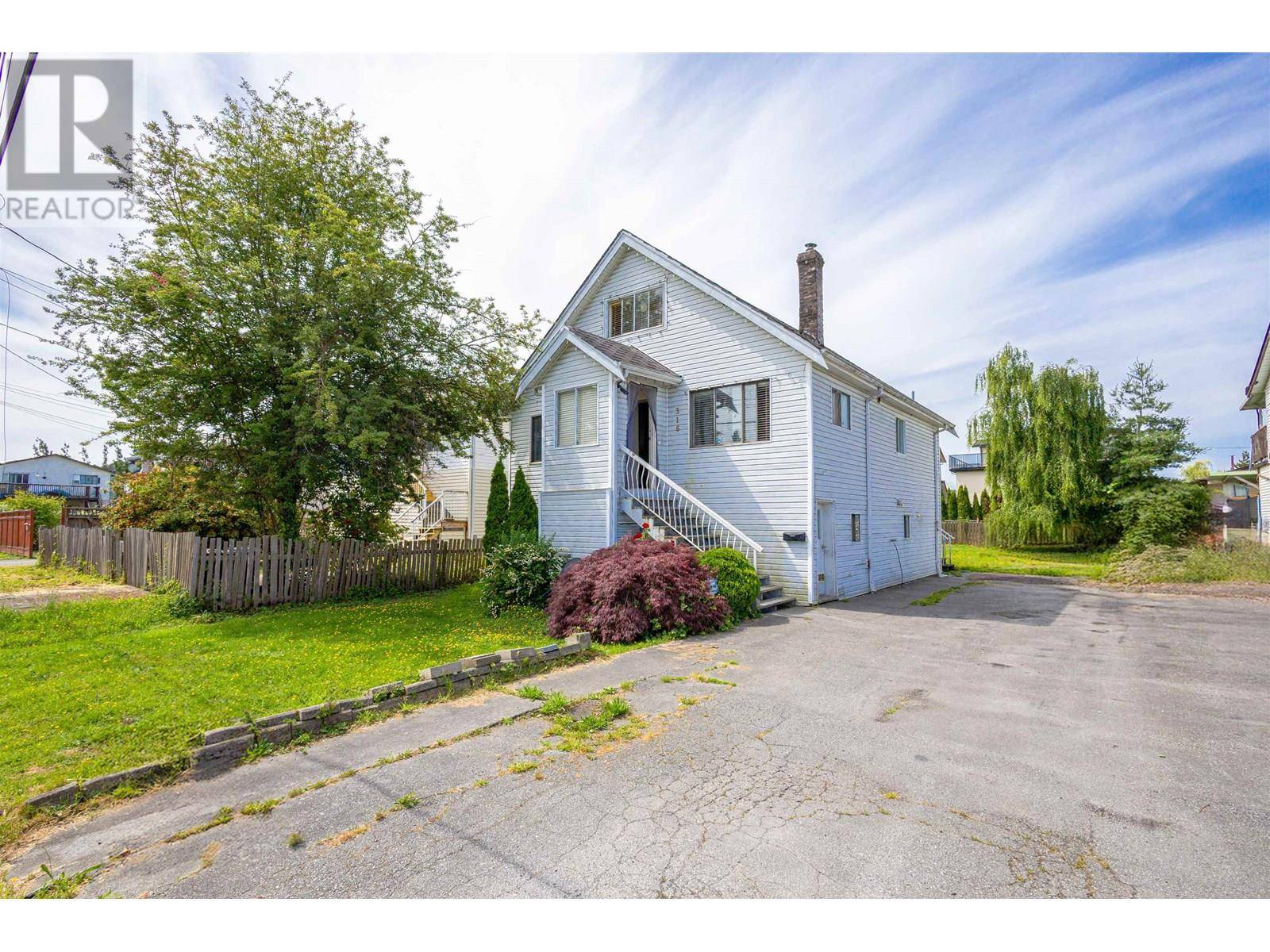New Westminster, BC V3M5J6,316 PEMBINA STREET