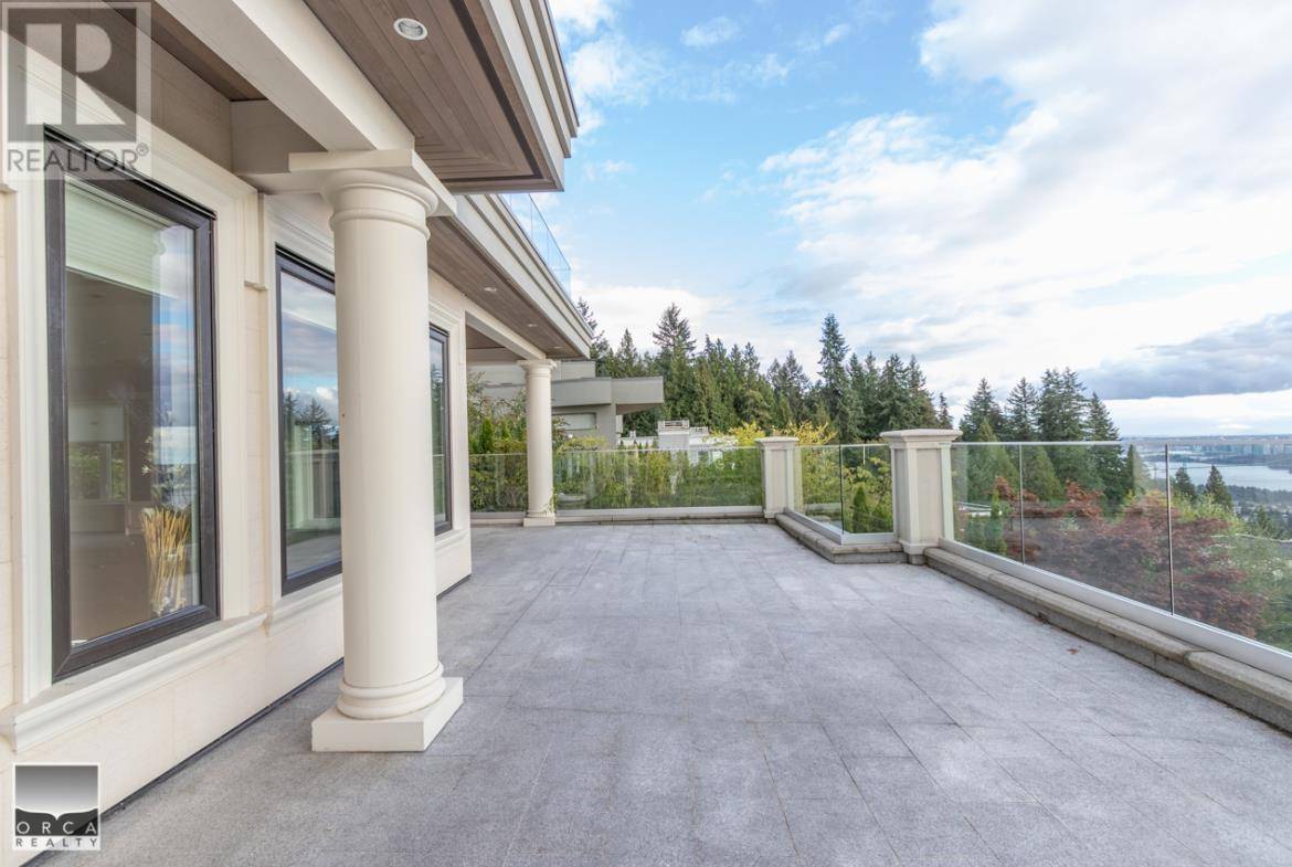 West Vancouver, BC V7S2Z5,2382 WESTHILL DRIVE