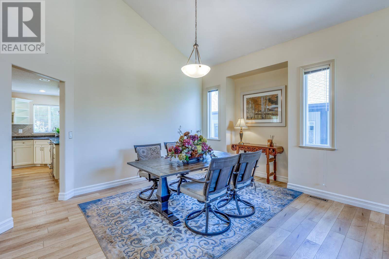 Maple Ridge, BC V2X6E7,22734 HOLYROOD AVENUE