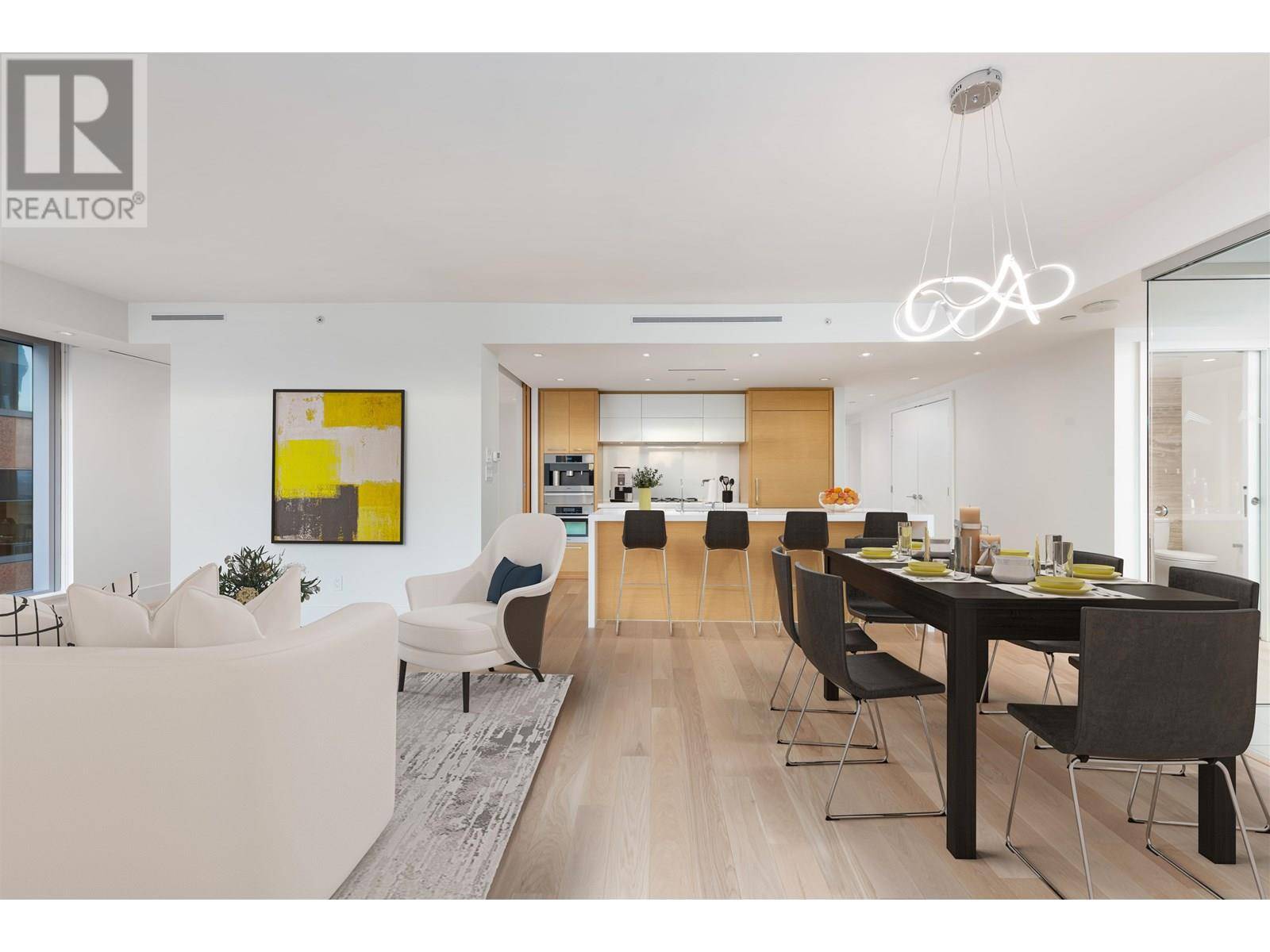 Vancouver, BC V6C0B5,667 HOWE ST #2301