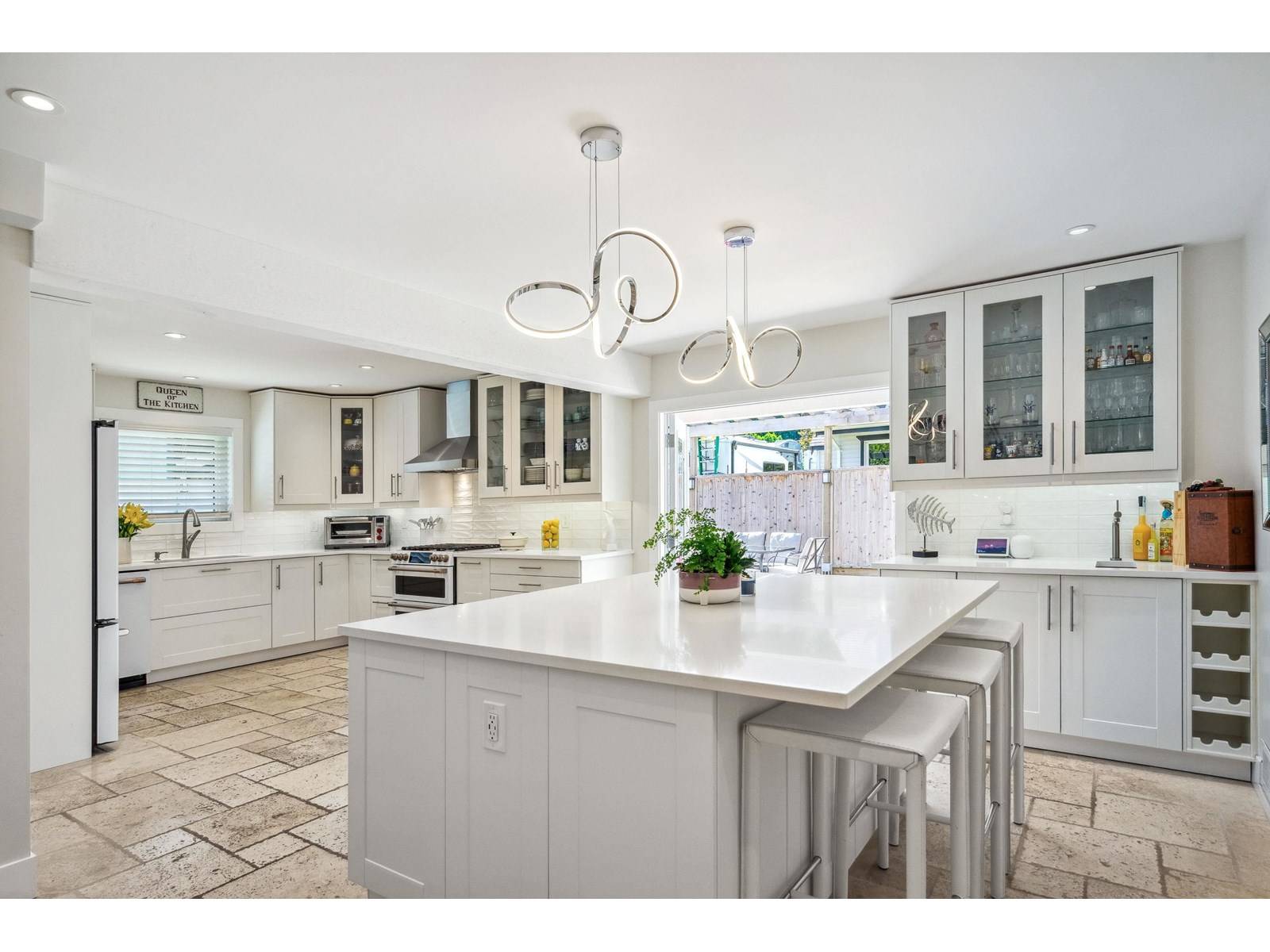 Langley, BC V3A7G6,4560 196A STREET