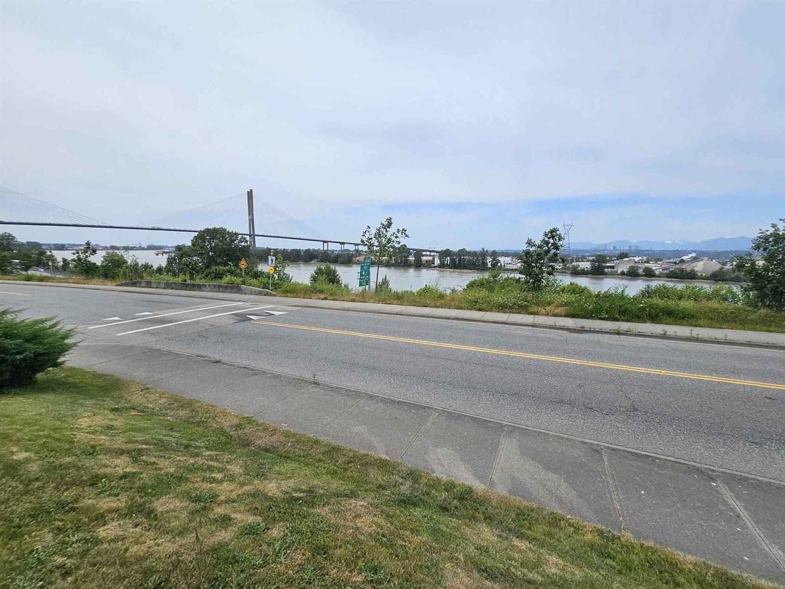 Delta, BC V4C2R6,10506 RIVER ROAD