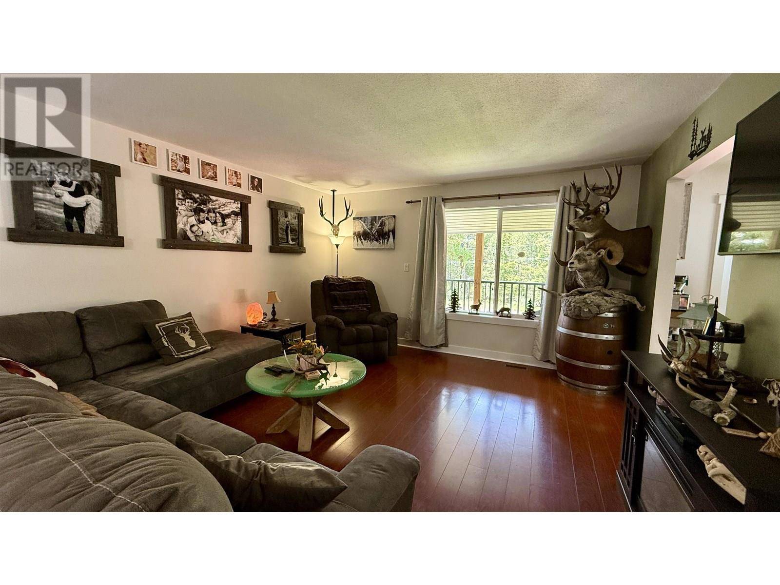 108 Mile Ranch, BC V0K2Z0,4755 ANZEEON ROAD
