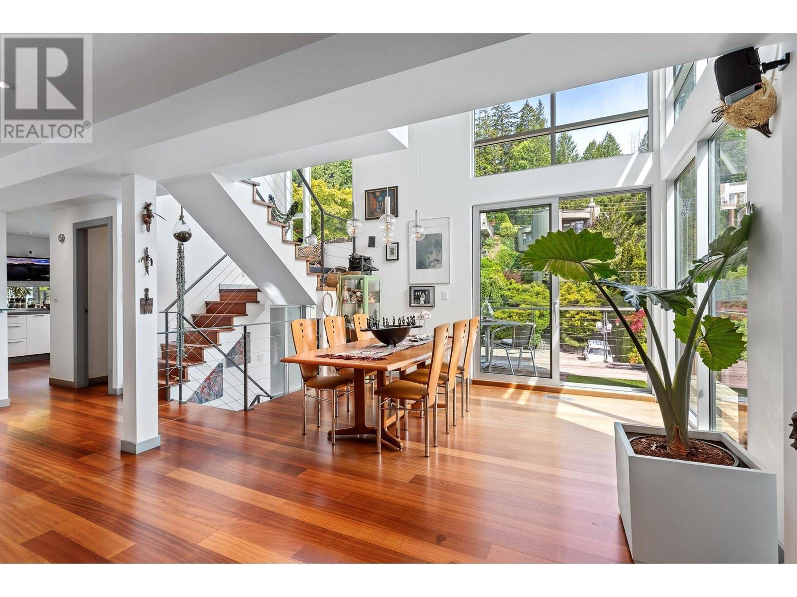 North Vancouver, BC V7G1G7,4527 STRATHCONA ROAD