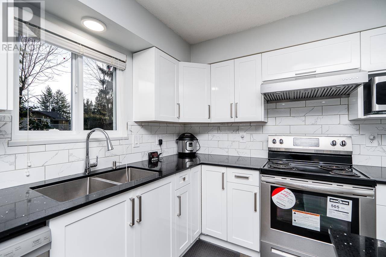 Port Coquitlam, BC V3B5E7,1648 ST. ALBERT AVENUE