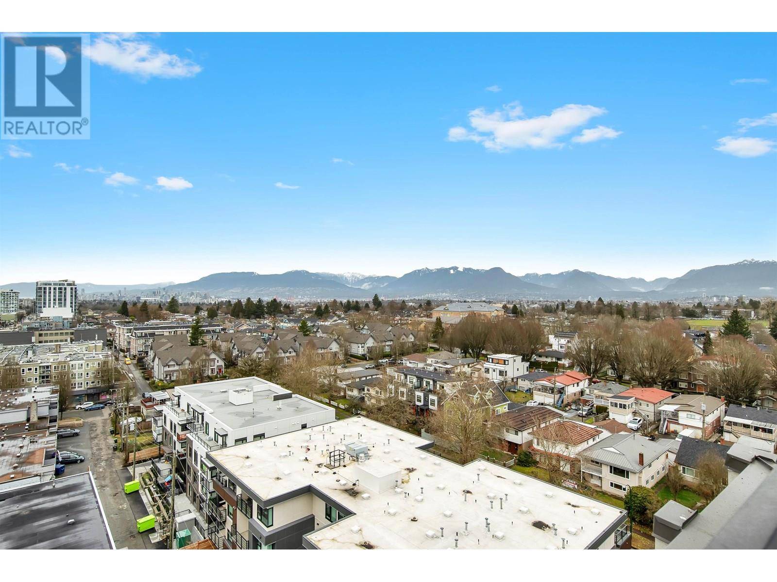 Vancouver, BC V5R0C3,2689 KINGSWAY #PH2