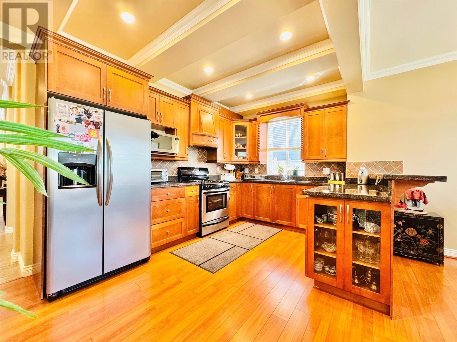 Delta, BC V4K5G2,6039 46A AVENUE