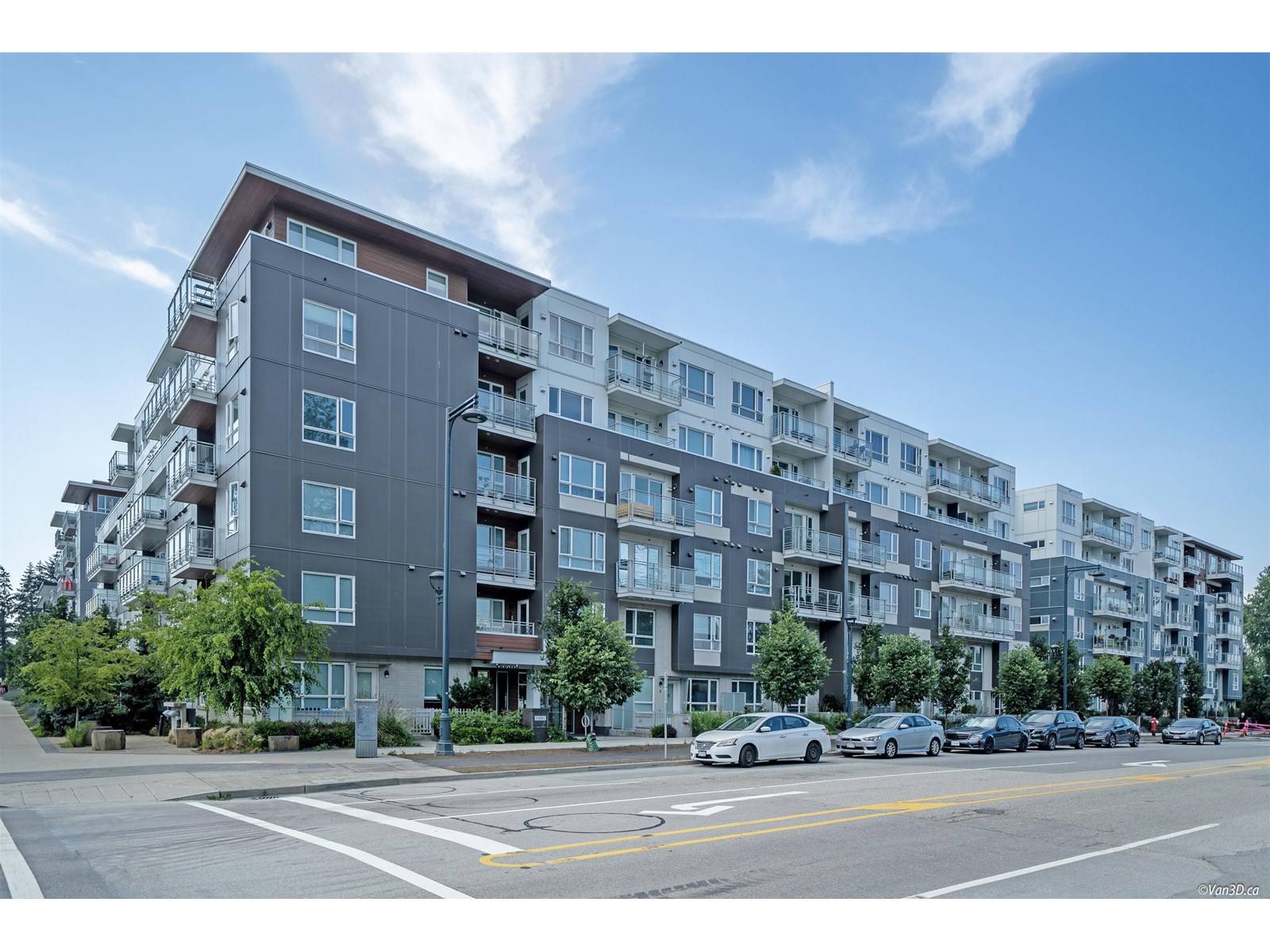 Surrey, BC V3T0M7,10581 140 #319