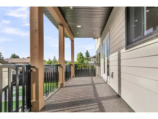 Delta, BC V4C4X7,9087 112 STREET