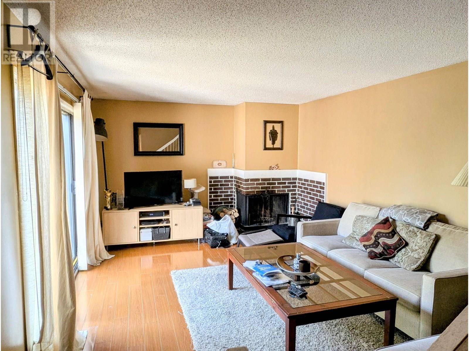 Delta, BC V4M3T9,5421 10 AVE #129