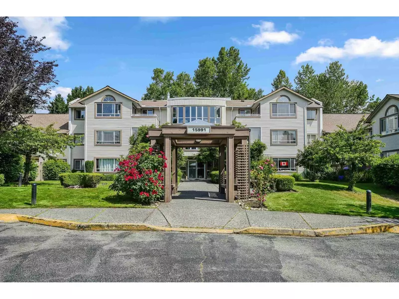 15991 THRIFT #209, White Rock, BC V4B2M9