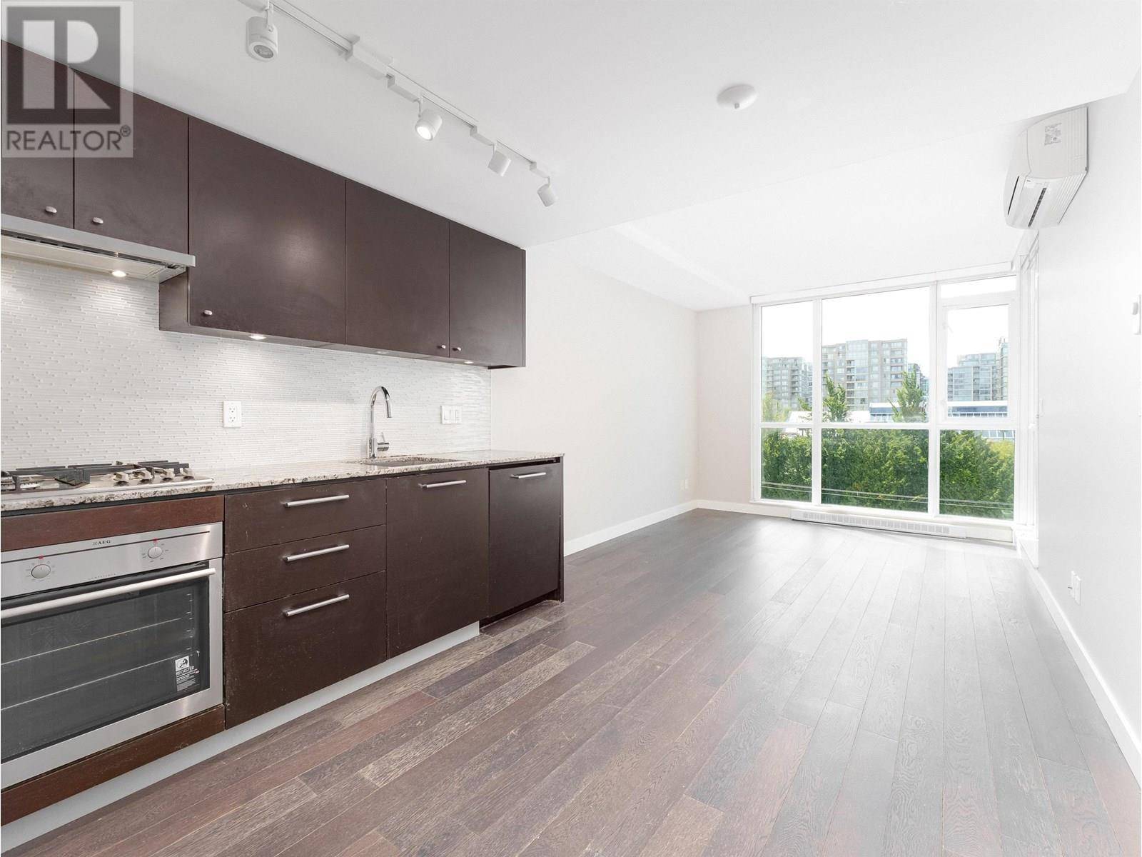 6180 COONEY RD #706, Richmond, BC V6Y0H2