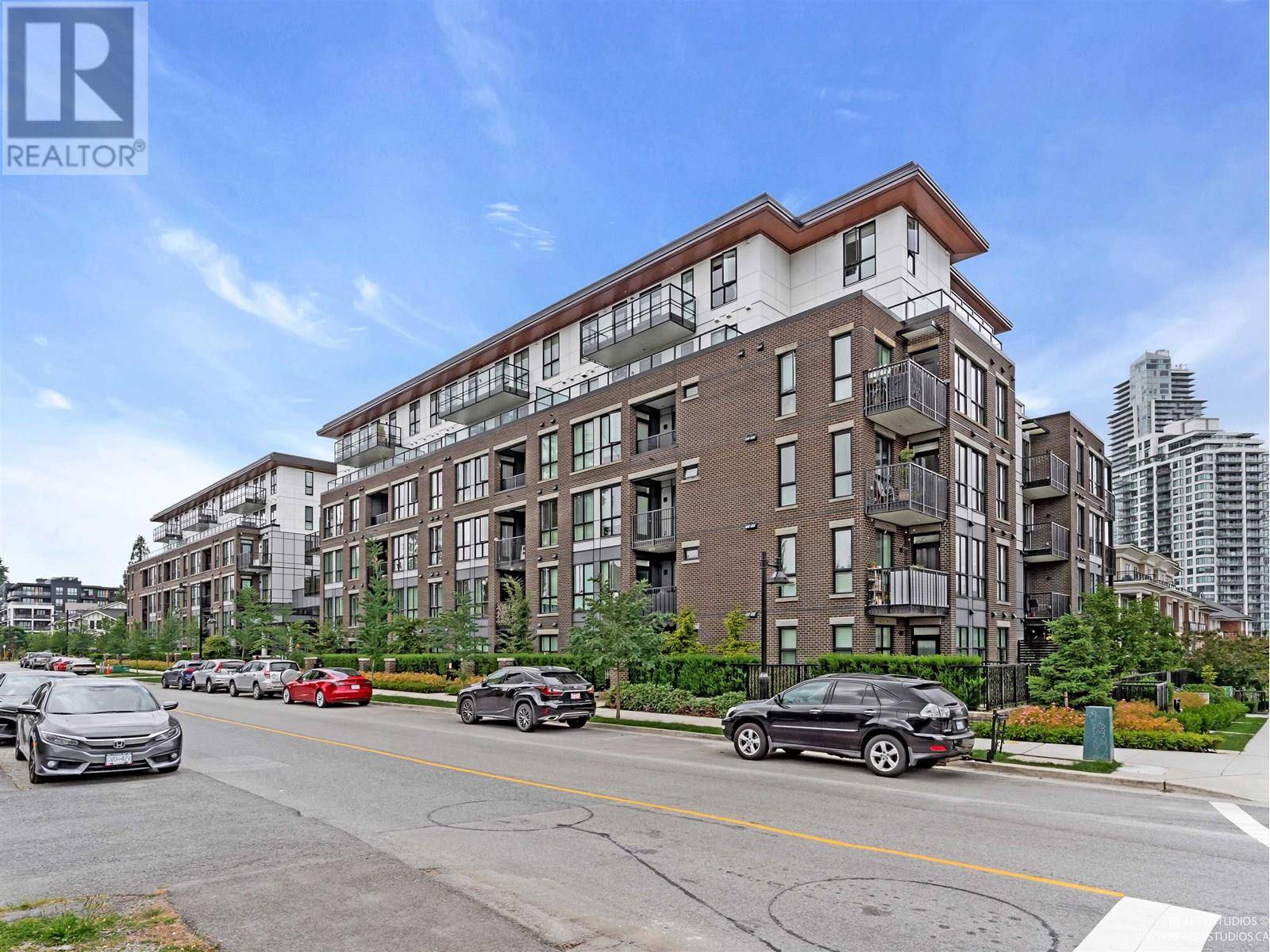 Coquitlam, BC V3J0K6,750 DOGWOOD ST #605