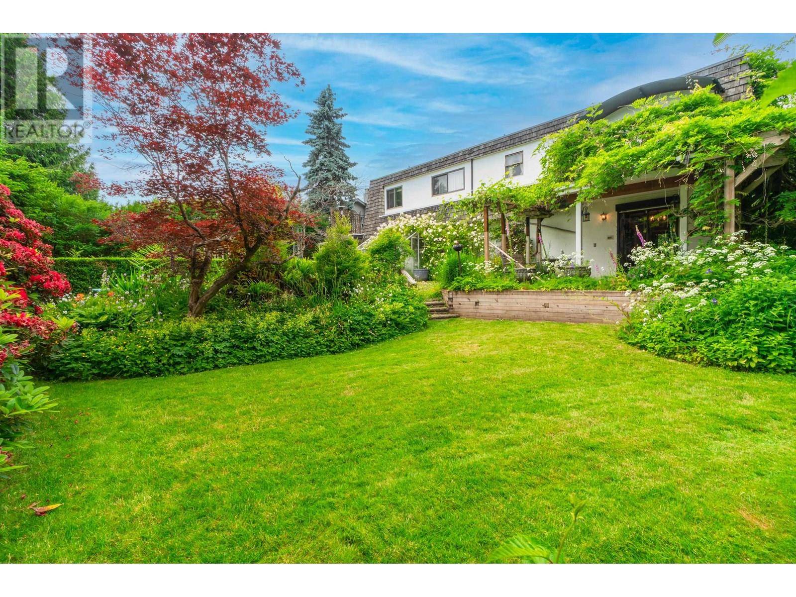 North Vancouver, BC V7K1A1,759 VINEDALE ROAD