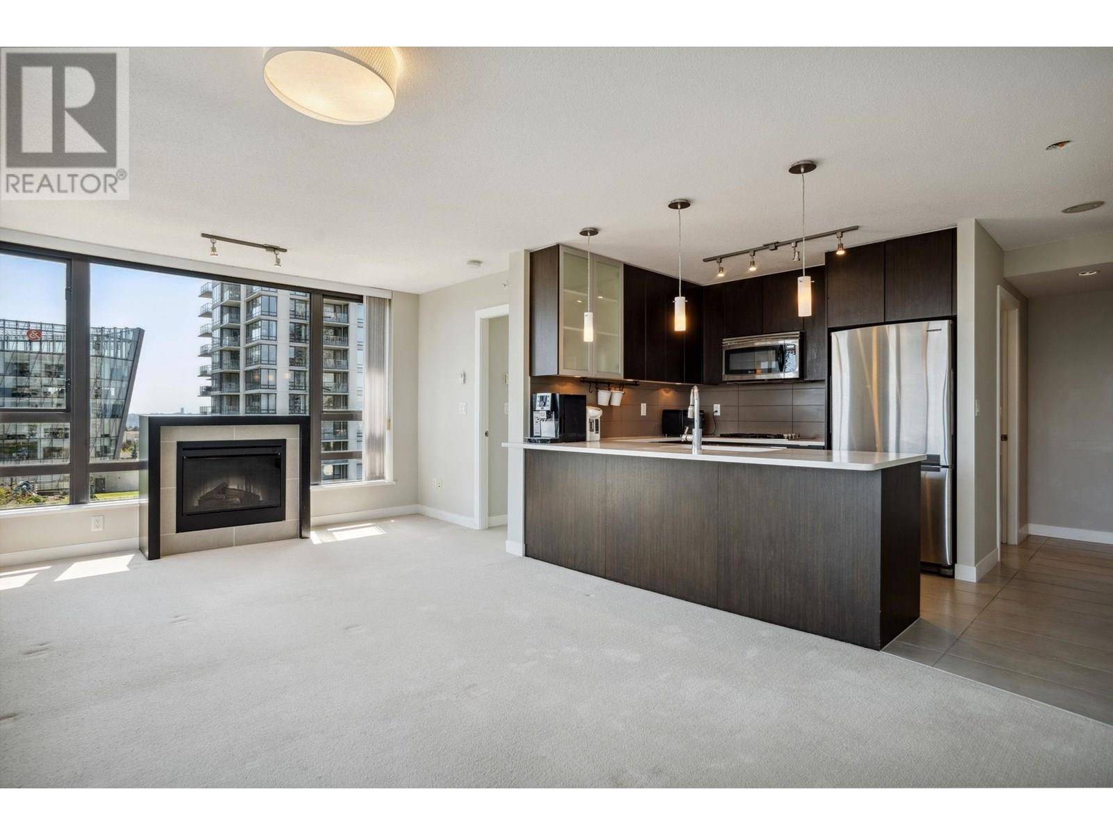 Burnaby, BC V5E0A8,7325 ARCOLA ST #803