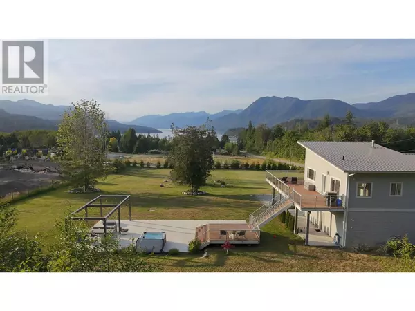 6315 RIMROCK ROAD, Sechelt, BC V7Z0L1