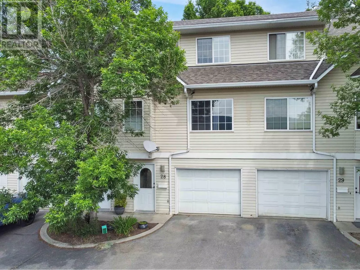 Williams Lake, BC V2G3A4,350 PEARKES DR #28