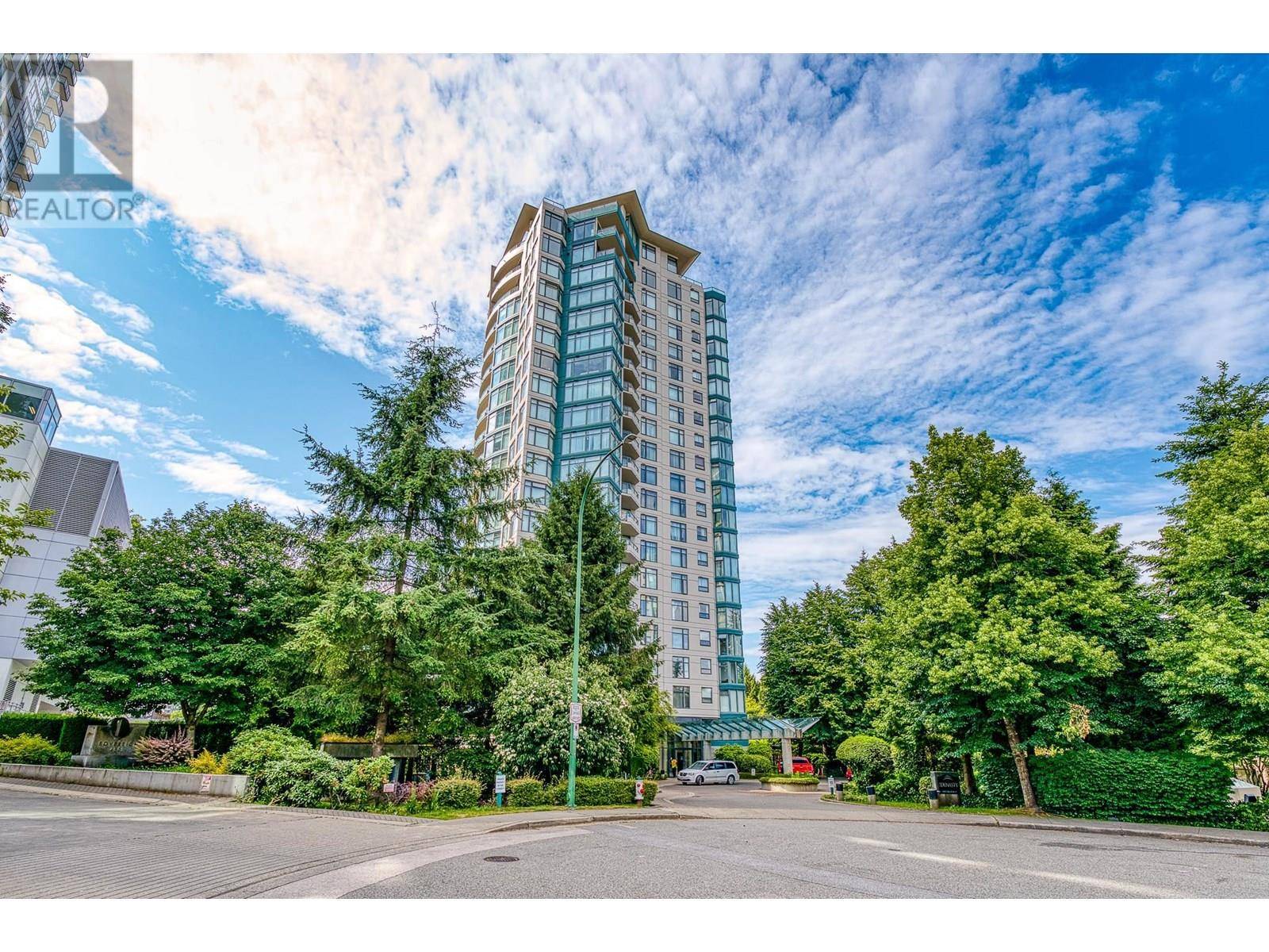 Burnaby, BC V5H4T1,4505 HAZEL ST #206