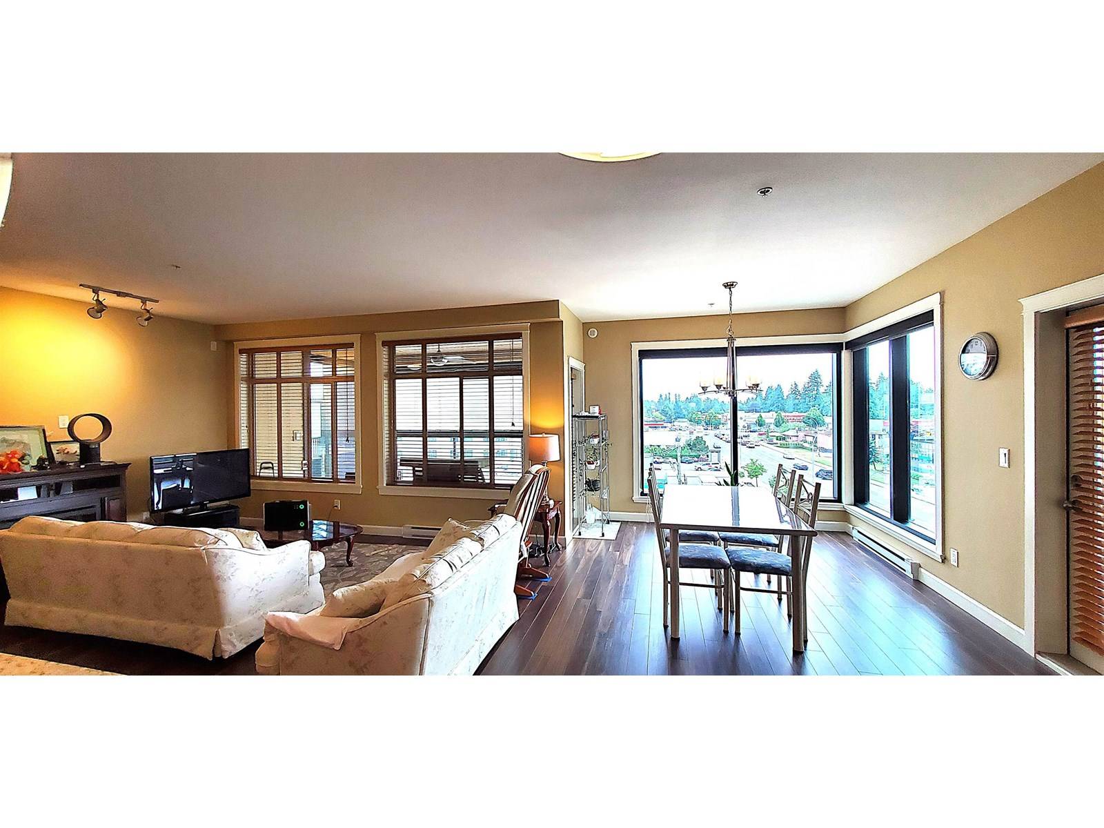 Abbotsford, BC V2T0G5,2860 TRETHEWEY #526