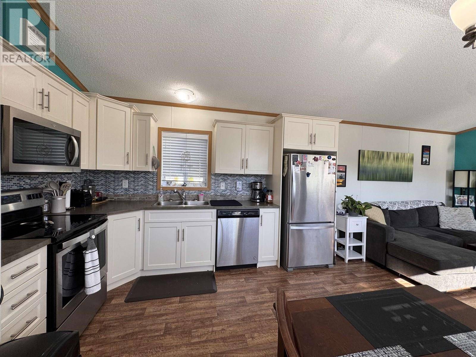 Terrace, BC V8G1E6,5204 ACKROYD ST #27