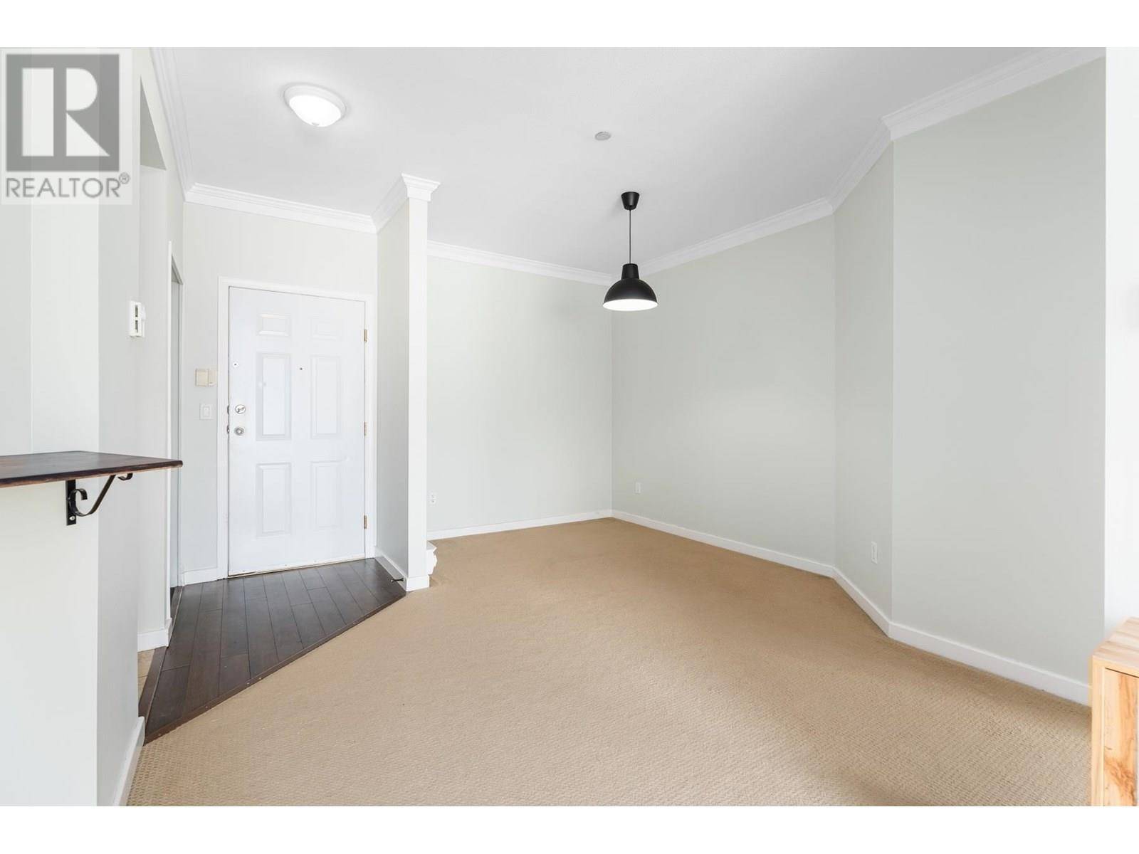Pitt Meadows, BC V3Y2P6,12464 191B ST #403