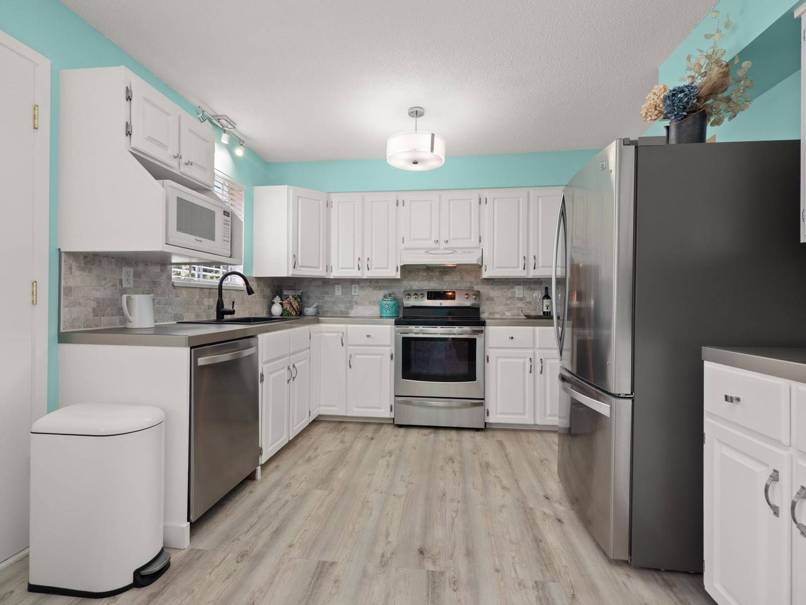 Delta, BC V4C1K1,11774 KERR BAY