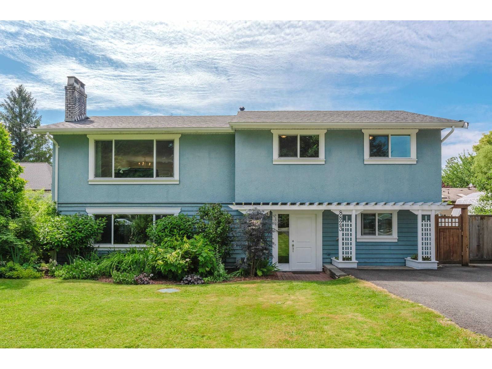 8823 NASH STREET, Langley, BC V1M2R9