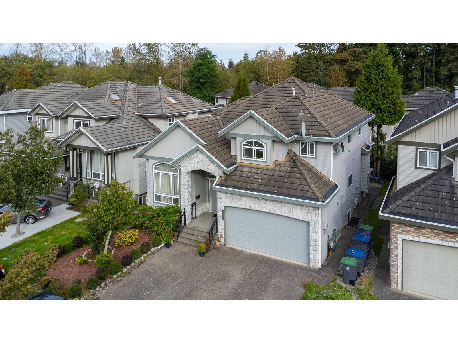 Surrey, BC V3W5T5,8358 144 STREET