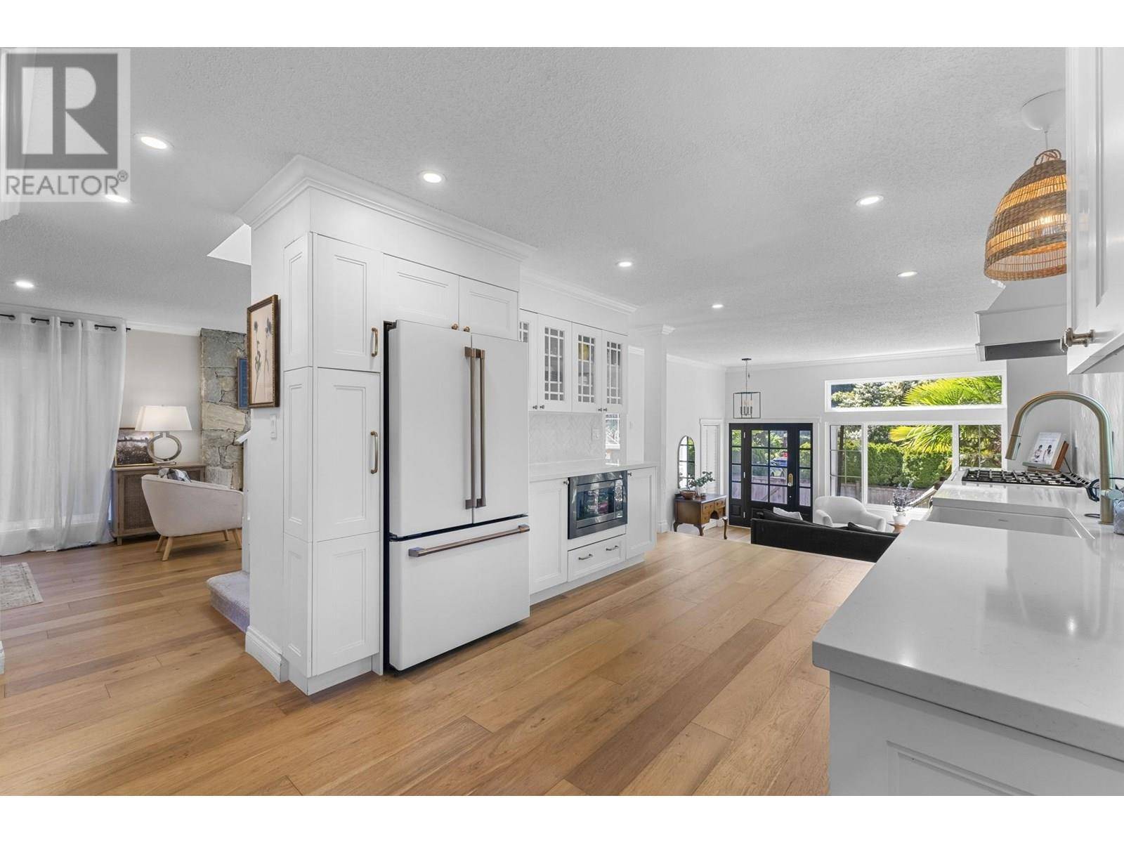 North Vancouver, BC V7P2E4,1682 W 21ST STREET