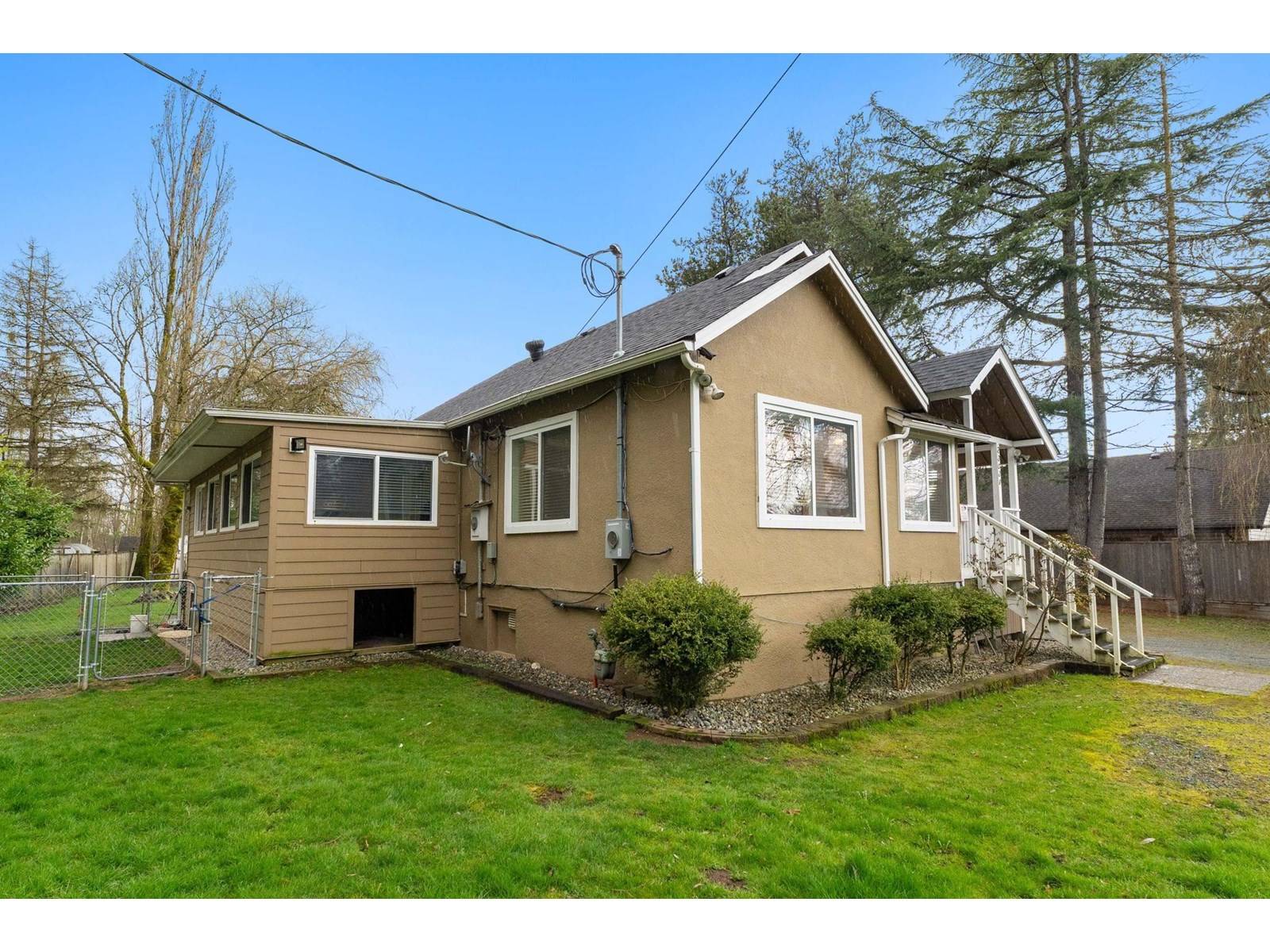 Langley, BC V2Z2V1,23038 FRASER HIGHWAY