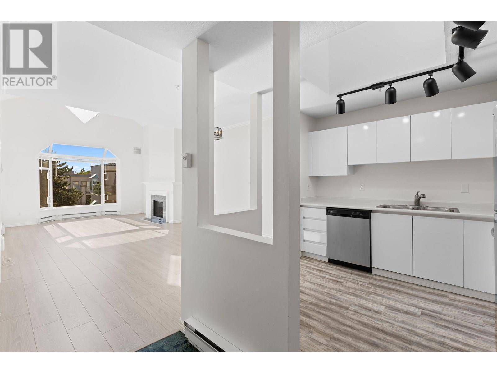 Richmond, BC V6Y3W7,7633 ST. ALBANS RD #309