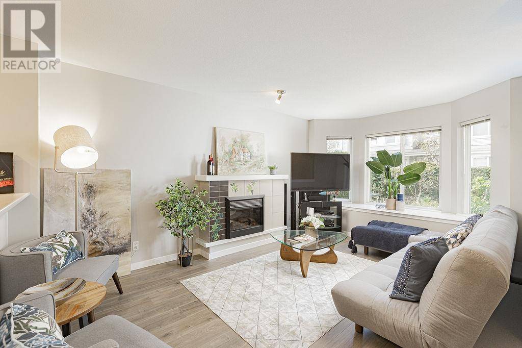 Burnaby, BC V3N5E6,7370 STRIDE AVE #10