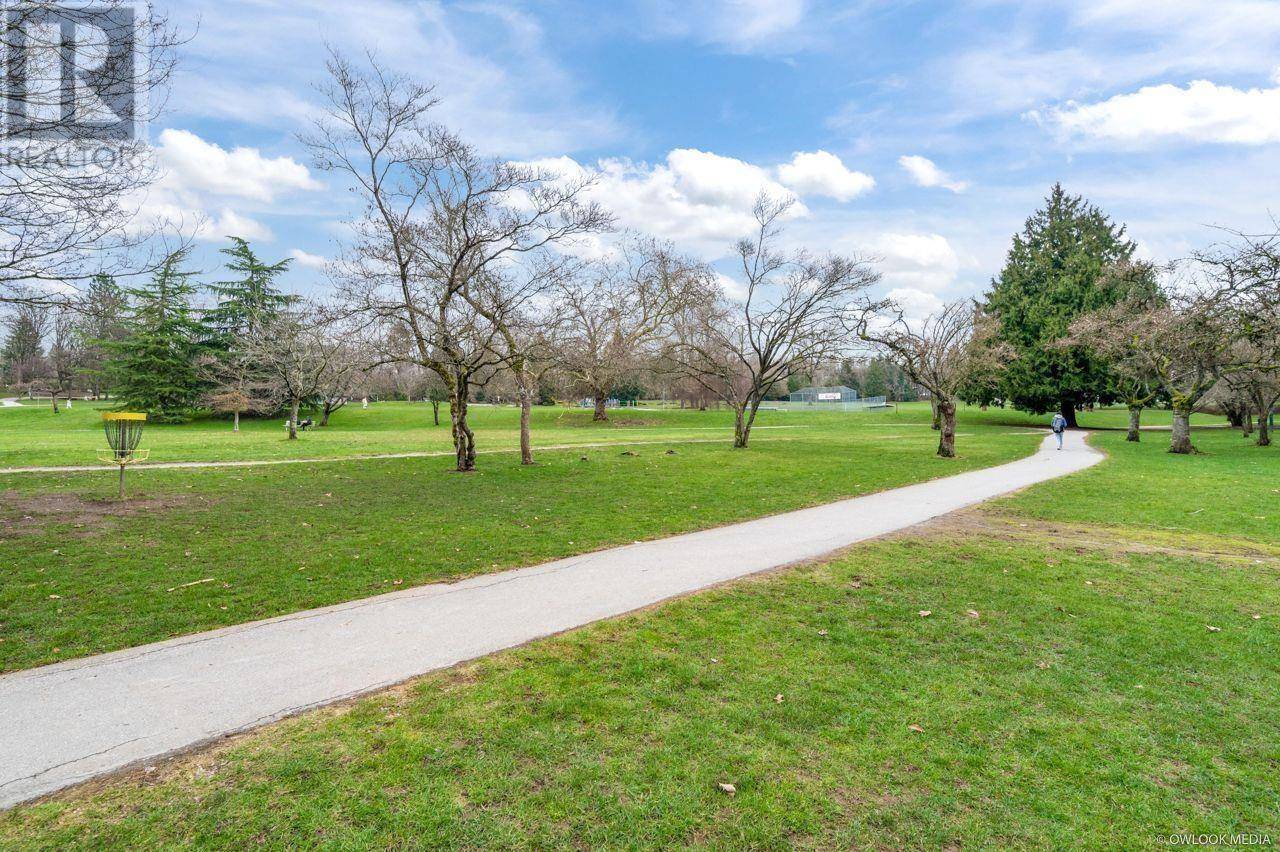 Vancouver, BC V6J5M2,4685 VALLEY DR #712