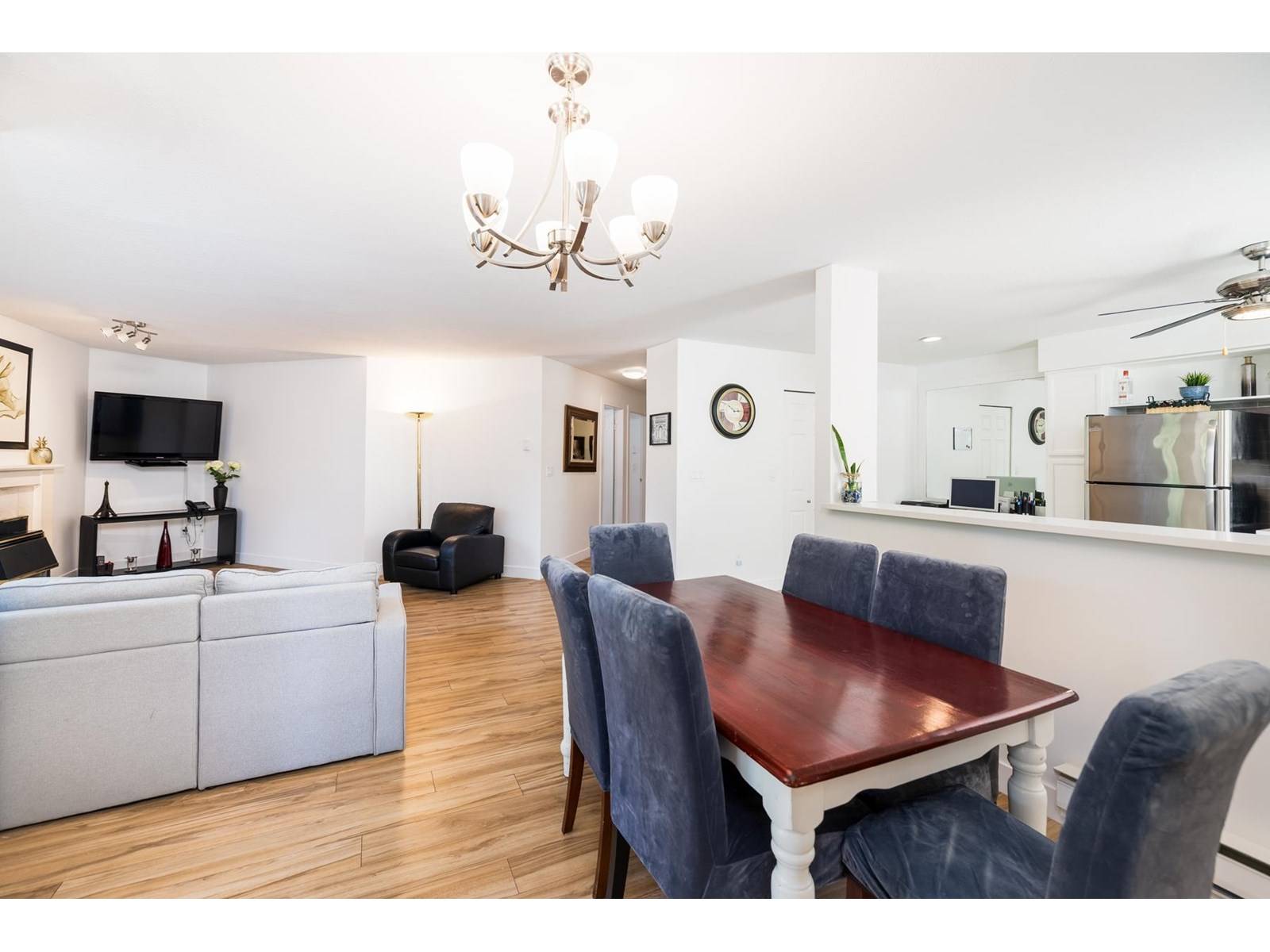 Surrey, BC V3V4L4,9295 122 #101