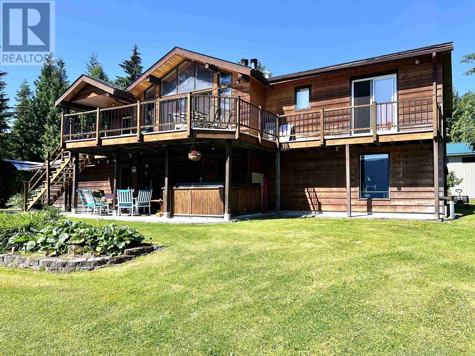 1810 WESTSIDE ROAD, Terrace, BC V8G4R1