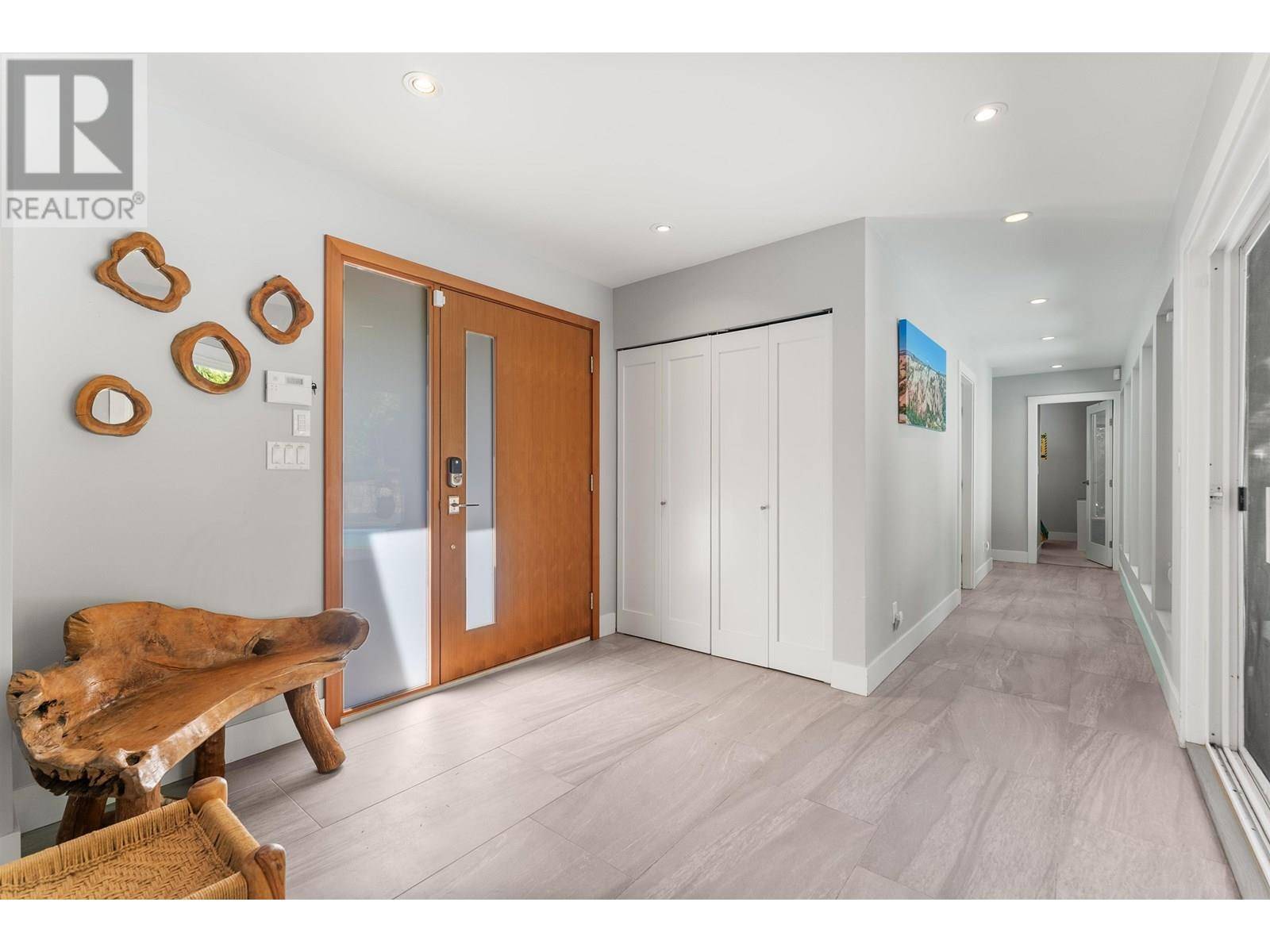 Delta, BC V4M2K5,1110 PACIFIC DRIVE