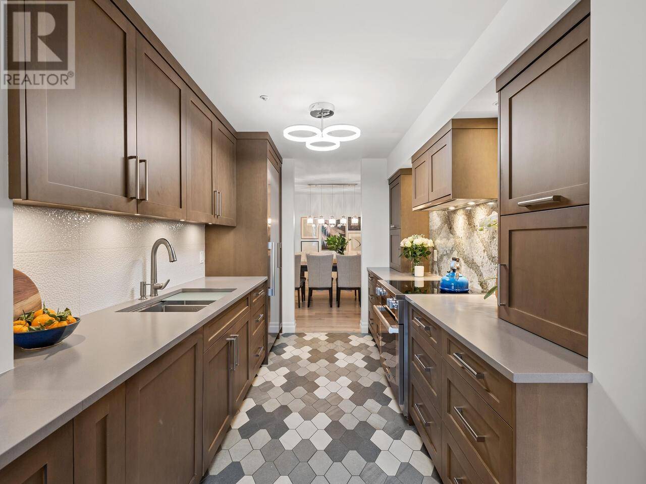 North Vancouver, BC V7H2Y7,3690 BANFF CT #112