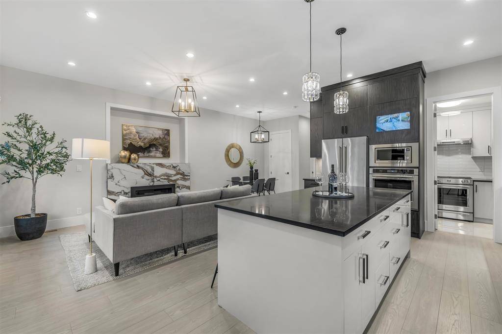 Surrey, BC V3Z9R2,17140 1 AVENUE