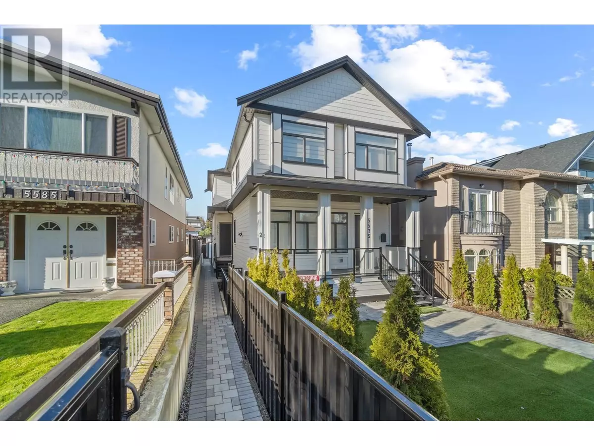 Vancouver, BC V5R4K6,5577 STAMFORD STREET
