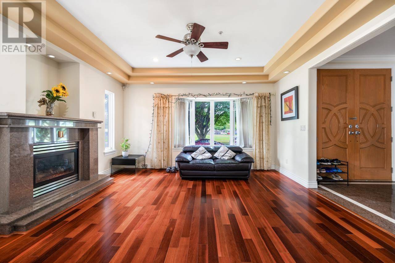 Vancouver, BC V5R3N8,5396 RHODES STREET