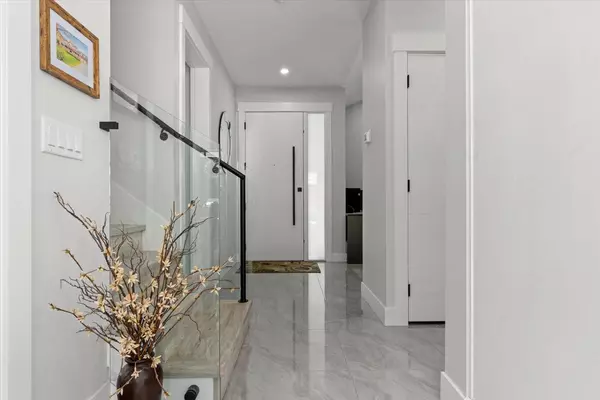 Harrison Hot Springs, BC V0M1K0,835 MYNG CRESCENT|Harrison Hot Springs