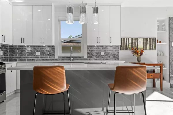 Harrison Hot Springs, BC V0M1K0,835 MYNG CRESCENT|Harrison Hot Springs