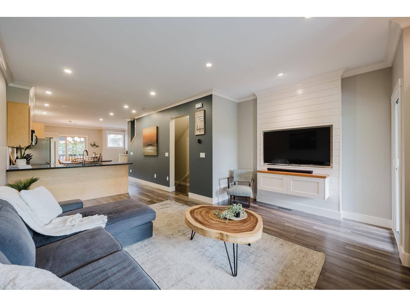 Surrey, BC V4N5X5,19478 65TH #24