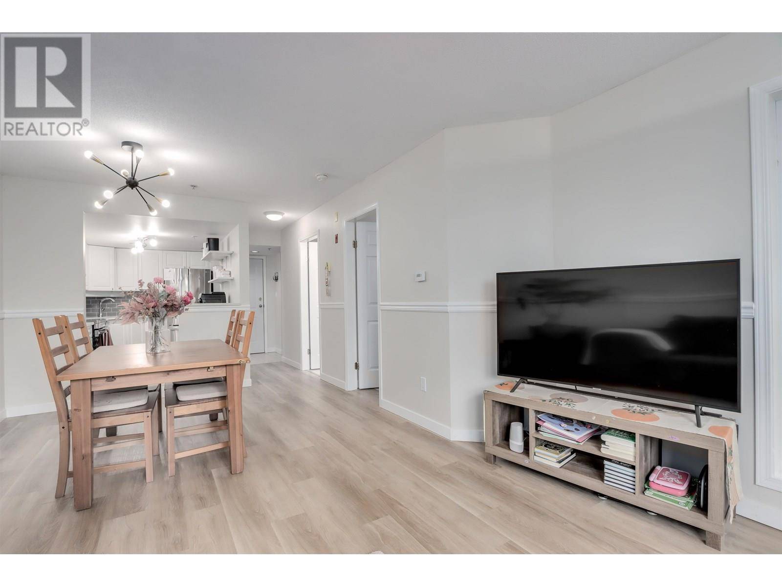 Port Coquitlam, BC V3C1Z1,2485 ATKINS AVE #107